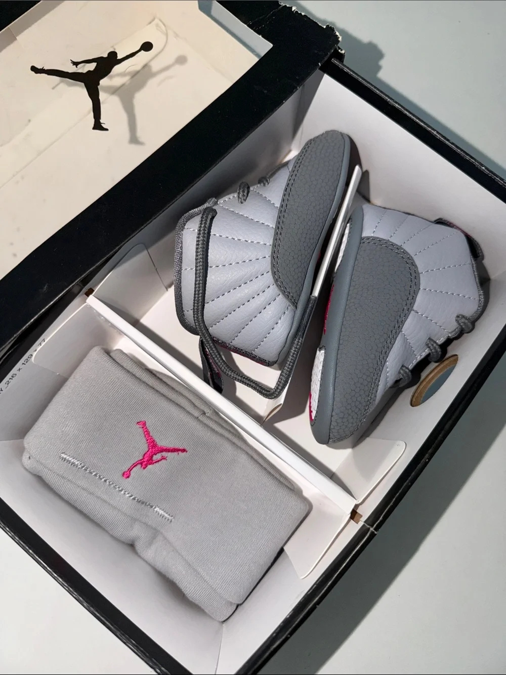 Jordan 12 Retro Gift Pack infant 2c - wolf grey/vivid pink with matching hat